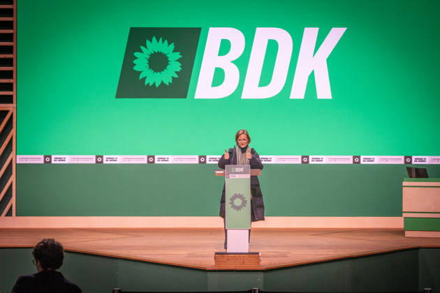 Franziska Brantner, Federal Chairwoman, checks the height of the lectern on stage before the start of the party conference in Hall 7 Bündnis 90 Die Grünen Federal Party Conference 51 Federal Delegates Conference in Hanover, Hanover Lower Saxony Germany Trade Fair, Hall 7