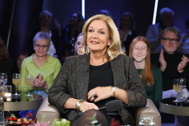 Bettina Tietjen hosts the NDR Talk Show on 28 11 2025, photo session before the broadcast in the 3 program of NDR television in the Hamburg Lokstedt television studio