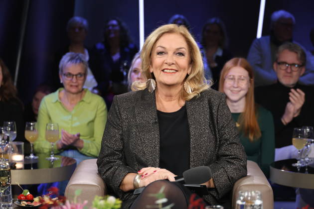 Bettina Tietjen hosts the NDR Talk Show on 28 11 2025, photo session before the broadcast in the 3 program of NDR television in the Hamburg Lokstedt television studio