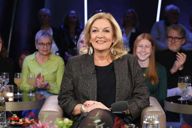 Bettina Tietjen hosts the NDR Talk Show on 28 11 2025, photo session before the broadcast in the 3 program of NDR television in the Hamburg Lokstedt television studio