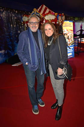 Wolfgang Stumph with his wife Christine Stumph at the premiere of the 28 Dresden Christmas Circus on Washingtonstraße Dresden, 12 12 2025 Foto:xM.xWehnertx xFuturexImagex weihnachtscircus_dresden_5207