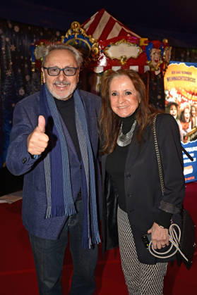 Wolfgang Stumph with his wife Christine Stumph at the premiere of the 28 Dresden Christmas Circus on Washingtonstraße Dresden, 12 12 2025 Foto:xM.xWehnertx xFuturexImagex weihnachtscircus_dresden_5208