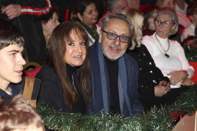 Wolfgang Stumph with his wife Christine Stumph at the premiere of the 28 Dresden Christmas Circus on Washingtonstraße Dresden, 12 12 2025 Foto:xM.xWehnertx xFuturexImagex weihnachtscircus_dresden_5222