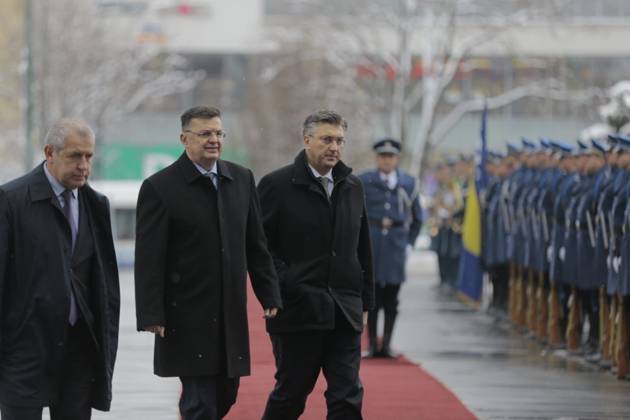 Prime Minister of Croatia Andrej Plenkovic in Sarajevo SARAJEVO, BOSNIA AND HERZEGOVINA - DECEMBER 13: Prime Minister of Croatia Andrej Plenkovic (R) is welcomed by Chairman of the Council of Ministers of Bosnia and Herzegovina Zoran Tegeltija (L) in Sarajevo, Bosnia and Herzegovina on December 13, 2021. Saraybosna Bosna Hersek. Editorial use only. Please get in touch for any other usage. Copyright: x2025xAnadoluxSamırxJordamovıcx