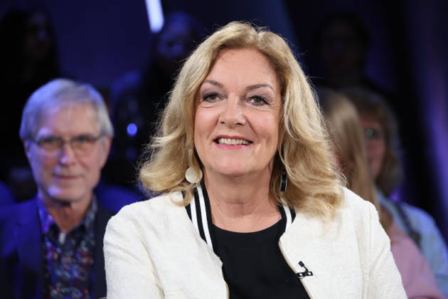 Bettina Tietjen hosts the NDR Talk Show on 16 1 2026, photo session before the broadcast in the 3 program of NDR television in the Hamburg Lokstedt television studio