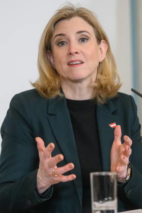 Â photonews at Wien, 24 02 2026 Council of Ministers at the Federal Chancellery PHOTO Foreign Minister Beate Meinl Reisinger NEOS at the press foyer after the Council of Ministers Press foyer after the Council of Ministers Minister, Government, Domestic Policy Council of Ministers
