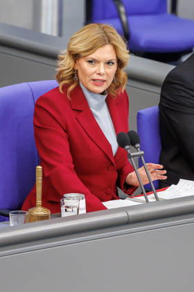 Bundestag Bundestag President Julia Klöckner at the questioning of the Federal Government in the German Bundestag on 25 02 26 in Berlin Berlin Berlin Germany Bundestag