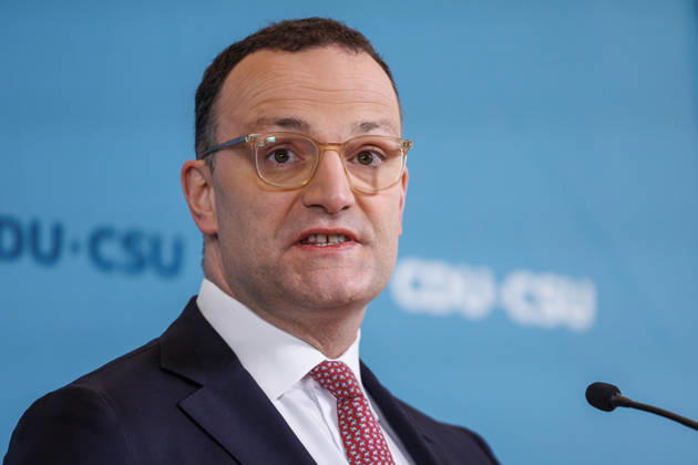 Statement before the parliamentary group meeting of the CDU CSU Jens Spahn, leader of the CDU CSU parliamentary group in the Bundestag, speaks during a statement before the parliamentary group meeting on 17 03 2026 in Berlin Berlin Germany Reichstag