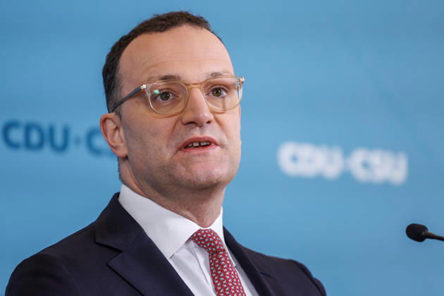 Statement before the parliamentary group meeting of the CDU CSU Jens Spahn, leader of the CDU CSU parliamentary group in the Bundestag, speaks during a statement before the parliamentary group meeting on 17 03 2026 in Berlin Berlin Germany Reichstag