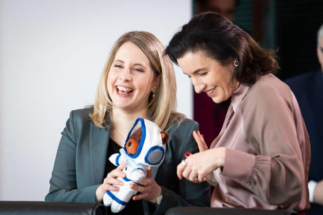 Federal Cabinet meeting, 18 03 2026, Berlin, Dorothee Baer, Federal Minister for Research, Technology and Space presents Verena Hubertz, Federal Minister for Housing, Urban Development and Construction with an astronaut bear in the run-up to the Cabinet meeting, Federal Cabinet meeting in the Federal Chancellery in Berlin Berlin Berlin Germany