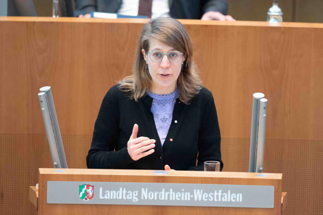 Verena SCHAEFFER, Schäffer, Minister for Children, Youth, Family, Equality, Refugees and Integration of the State of North Rhine-Westphalia during her speech 118 Session of the State Parliament of North Rhine-Westphalia, in the State Parliament of North Rhine-Westphalia NRW, Duesseldorf on 18 03 2026,