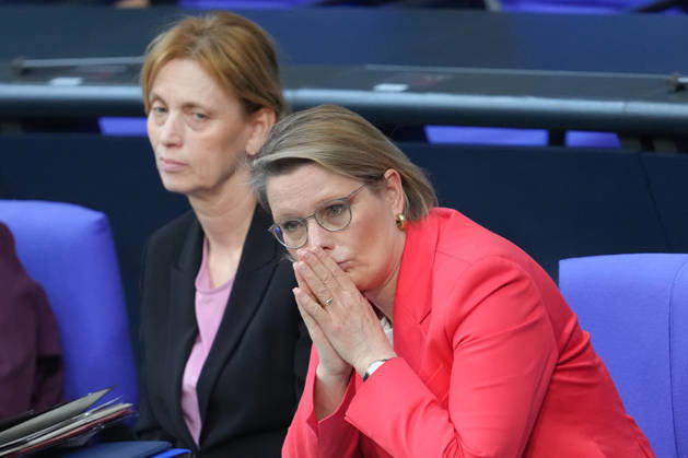 German Bundestag, 67th plenary session Karin Prien, Federal Minister of Education, Family Affairs, Senior Citizens, Women and Youth together with Dr. Stefanie Hubig, Federal Minister of Justice and Consumer Protection listen to the debate on violence against women and girls on the government bench at the 67th session of the German Bundestag in Berlin, 25