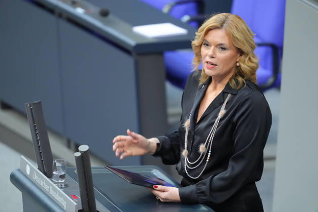 German Bundestag, 67th plenary session Julia Kloeckner CDU the president of the Bundestag in portrait with gestures she speaks as a member of parliament in the current hour on violence against women and girls at the 67th session of the German Bundestag in Berlin, 25 03 2026 Berlin Berlin Germany