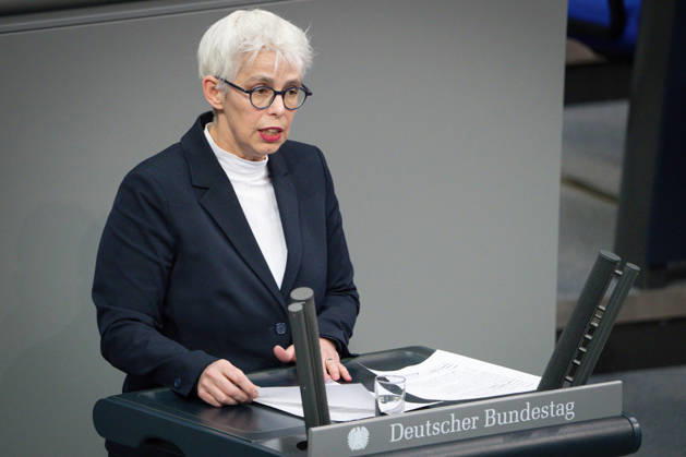 German Bundestag, 67th plenary session Ulle Schauws Gruene in portrait during his speech on the agenda item violence against women and girls at the 67th session of the German Bundestag in Berlin, 25 03 2026 Berlin Berlin Germany
