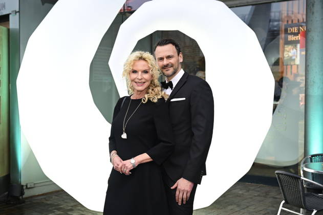 Victoria Herrmann with husband David Böthig at the 9 Windflüchter Charity Gala 2026 in aid of the Betroffen˜ foundation in the Störtebeker Brauquartier Stralsund, 28 03 2026 Copyright: xMatthiasxWehnertx