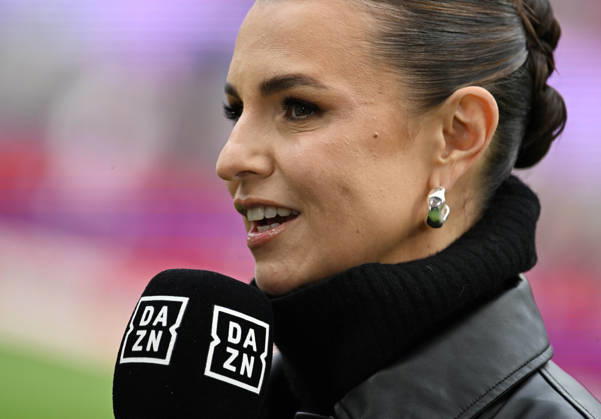 12 04 2026, xophax, Soccer 1 Bundesliga, 1 FC Koeln Werder Bremen DAZN Laura Wontorra DFL DFB REGULATIONS PROHIBIT ANY USE OF PHOTOGRAPHS as IMAGE SEQUENCES and or QUASI VIDEO Koeln