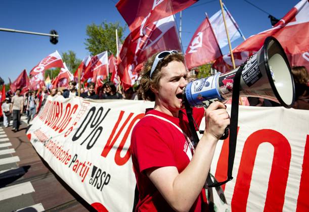 AMSTERDAM - Demonstrators during an FNV march against the coalition agreement on Labour Day. The union believes that Europe is scaling back legislation and regulations that protect workers too much. SEM VAN DER WAL ANP netherlands out - belgium out  Copyright: xx x557208731x originalFilename: 557208731