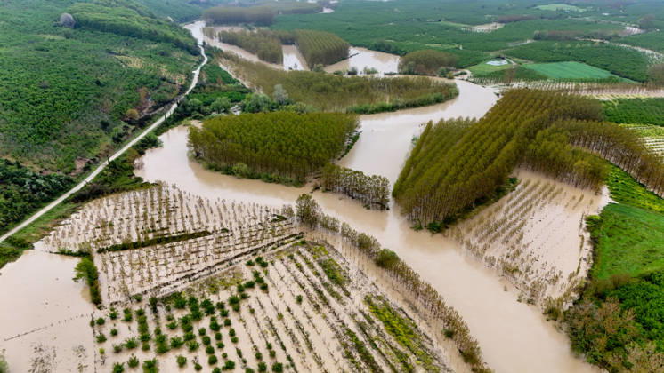 Heavy rain causes flooding in Turkiye s Sakarya SAKARYA, TURKIYE - MAY 4: An aerial view of flooded agricultural land and residential areas after the Melen River overflowed due to heavy rainfall in Sakarya, Turkiye, on May 4, 2026. Basements of some homes and nearby fields were inundated, while standing water also accumulated in school and mosque courtyards. Davut Genc Anadolu Sakarya Turkey. Editorial use only. Please get in touch for any other usage. Copyright: x2026xAnadoluxDavutxGencx