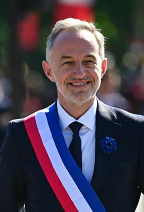 President Macron At May 8 Commemoration - Paris Emmanuel Gregoire, mayor of Paris, participates in the wreath-laying ceremony in front of the statue of General de Gaulle in Paris, France on May 8, 2026, during the 81st anniversary of the victory of May 8, 1945. Photo by Christian Liewig Poo ABACAPRESS.COM Paris France  Copyright: xLiewigxChristian Pool ABACAx