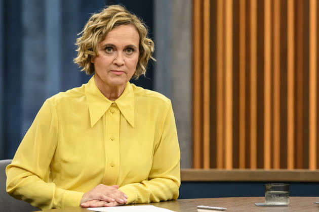 in the picture from l Caren Miosga, GER, Berlin, Studio, guest of Caren Miosga, Polittalk, TV, format, recording, Das Erste, from Adlershof at Studio 20, topic How does the SPD want to regain trust, Ms. Schwesig 10 05 2026 Copyright: HMBxMedia UwexKoch