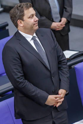 Bundestag Lars Klingbeil SPD , Federal Minister of Finance in the German Bundestag on 20 05 26 in Berlin Berlin Berlin Germany Bundestag