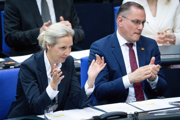 German Bundestag, 80th plenary session Alice Weidel AfD together with Tino Chrupalla AfD clapping in the plenary at the 80th session of the German Bundestag in Berlin, 21 05 2026 Berlin Berlin Germany