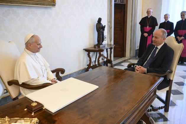 ITALY- REL VATICAN -POPE LEO XVI DURING A PRIVATE AUDIENCE WITH HIS EXCELLENCY MR.MICHEAL MARTIN,PRIME MINISTRE OF IRELAND May 22, 2026 ITALY REL - Vatican,May 22, 2026: Pope Leo XIV receives His Excellency Mr. Micheal Martin, Prime Minister of Ireland, in audience EDITORIAL USE ONLY - NO BOOKS Copyright: xVATICANxMEDIAx xCatholicxPressxPhotox