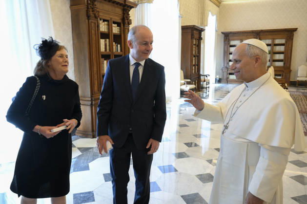 ITALY- REL VATICAN -POPE LEO XVI DURING A PRIVATE AUDIENCE WITH HIS EXCELLENCY MR.MICHEAL MARTIN,PRIME MINISTRE OF IRELAND May 22, 2026 ITALY REL - Vatican,May 22, 2026: Pope Leo XIV receives His Excellency Mr. Micheal Martin, Prime Minister of Ireland, in audience EDITORIAL USE ONLY - NO BOOKS Copyright: xVATICANxMEDIAx xCatholicxPressxPhotox