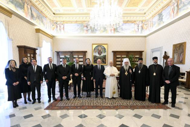 ITALY- REL VATICAN -POPE LEO XVI DURING A PRIVATE AUDIENCE WITH HIS EXCELLENCY MR.AFRIM GASHI,SPEAKER OF THE PARLIAMENT OF THE REPUBLIC OF NORTH MACEDONIA May 22, 2026 ITALY REL - Vatican May 22, 2026: Pope Leo XIV receives His Excellency Mr. Afrim Gashi, Speaker of the Parliament of the Republic of North Macedonia, in audience EDITORIAL USE ONLY - NO BOOKS Copyright: xVATICANxMEDIAx xCatholicxPressxPhotox
