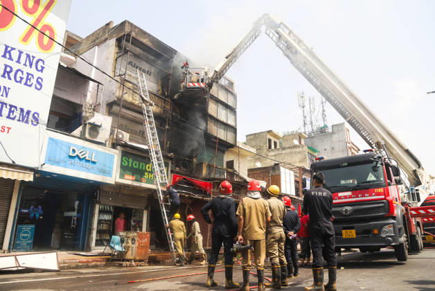 Firefighting operations underway after fire breaks out at a commercial building in Kingsway Camp near GTB Nagar metro station New Delhi, May 23 (ANI): Firefighting operations underway after fire breaks out at a commercial building in Kingsway Camp near GTB Nagar metro station, in New Delhi on Saturday. New Delhi Delhi India Copyright: xANIx ANI_20260523109
