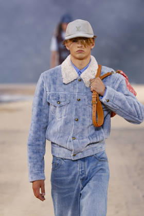 Louis Vuitton Mens Ready-to-Wear Spring Summer 2027 Fashion Show during Paris Fashion Week at the Cité Internationale Universitaire de Paris, France, on June 23, 2026 Bestimage Runway during the Louis Vuitton Men’s Spring Summer 2027 fashion show as part of Paris Fashion Week on June 23, 2026 in Paris, France Paris, France,detected_source_language  Copyright: xAgencex xBestimagexAgencex xBestimagex