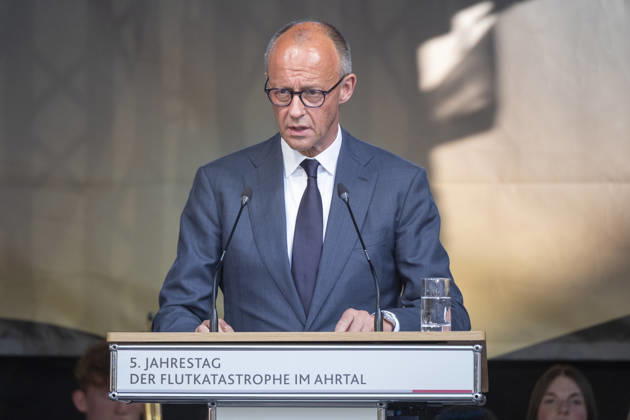 Chancellor Friedrich Merz speaks at a memorial event on the Ahrweiler market square five years after the catastrophic flooding in the Ahr Valley. Photo take Copyright: epd-bild GuidoxSchiefer 20260714-DSCF8481