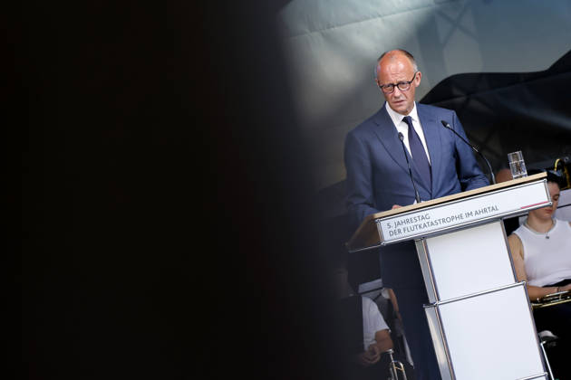 Chancellor Friedrich Merz speaks at the central memorial ceremony marking the fifth anniversary of the flood disaster in the Ahr Valley, held on the market square. The flood that occurred on the night of July 14–15, 2021, in Rhineland-Palatinate and North Rhine-Westphalia was one of the most devastating natural disin recent German history. Bad Neuenahr- Copyright: xChristophxHardtx
