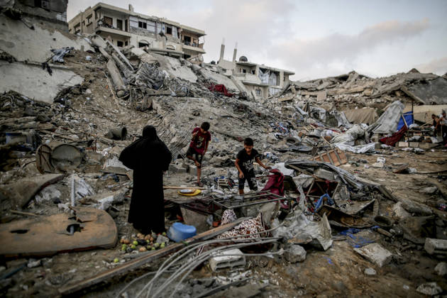 Israeli attacks continue in Gaza GAZA, PALESTINE - JULY 30 : Palestinians inspect the damage following Israeli airstrikes targeting civilian settlement areas in the Shatila (Shati) Refugee Camp on July 30, 2026 in Gaza, Palestine. Saeed M. M. T. Jaras Anadolu Gaza City Gaza. Editorial use only. Please get in touch for any other usage.  Copyright: x2026xAnadoluxSaeedxM.xM.xT.xJarasx