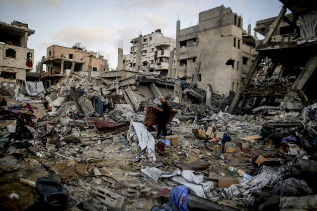 Israeli attacks continue in Gaza GAZA, PALESTINE - JULY 30 : Palestinians inspect the damage following Israeli airstrikes targeting civilian settlement areas in the Shatila (Shati) Refugee Camp on July 30, 2026 in Gaza, Palestine. Saeed M. M. T. Jaras Anadolu Gaza City Gaza. Editorial use only. Please get in touch for any other usage.  Copyright: x2026xAnadoluxSaeedxM.xM.xT.xJarasx