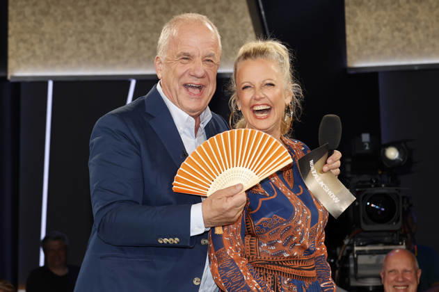 Hubertus Meyer Burckhardt and Barbara Schöneberger during the taping of the NDR Talk Show at the NDR television studio in Lokstedt, Hamburg, June 26, 2026 Foto:xH.xHartmannx xFuturexImagex ndr_talk2606_6601