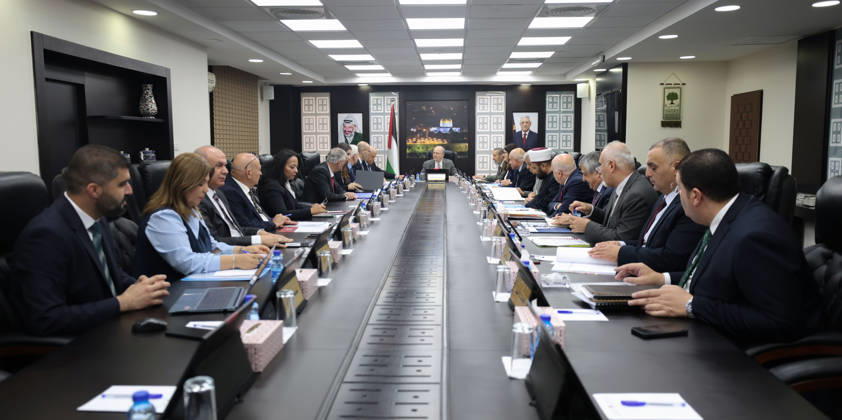 Palestinian Prime Minister Chairs Weekly Cabinet Meeting in Ramallah Palestinian Prime Minister Mohammad Mustafa chairs the weekly cabinet meeting in Ramallah, in the occupied West Bank, on August 11, 2026. The cabinet discussed ways to address the urgent needs of Palestinians, particularly in areas affected by attacks by Israeli settlers and Israeli military operations. Photo by Prime Minister Office apaimages Ramallah West Bank Palestinian Territory 110826_Ramallah_PMO_00(1) Copyright: xapaimagesxPrimexMinisterxOfficex xapaimagesx