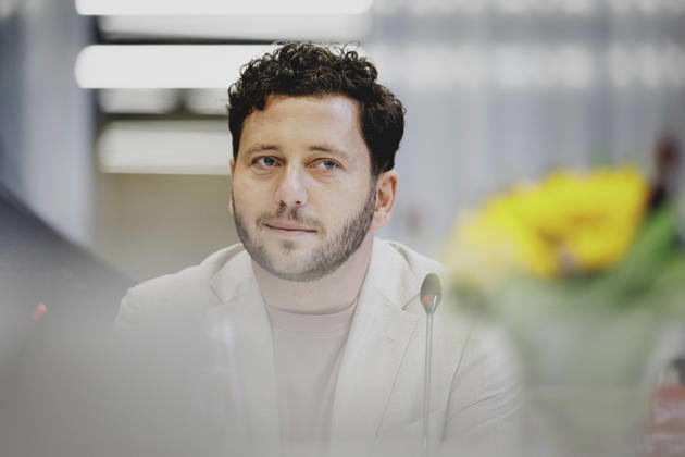 Felix Banaszak, co-chair of Alliance 90 The Greens, photographed during the closed-door meeting of the federal executive committee of Alliance 90 The Greens in Berlin, August 28, 2026, Berlin, Germany Copyright: xFlorianxGaertnerx