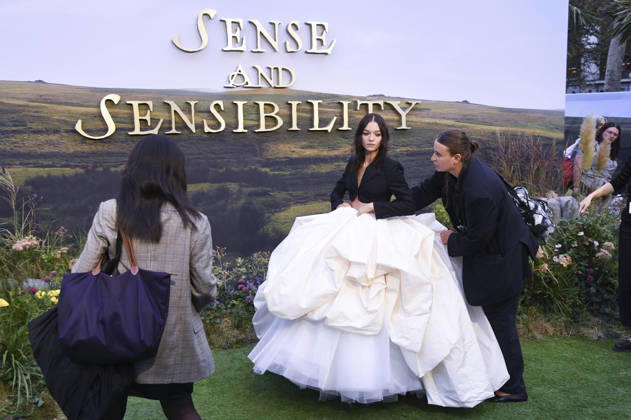 Esme Creed Miles at the premiere of the film *Sense and Sensibility* at the Odeon Luxe Leicester Square in London, September 15, 2026 Foto:xS.xVasx xFuturexImagex sensibility_6965