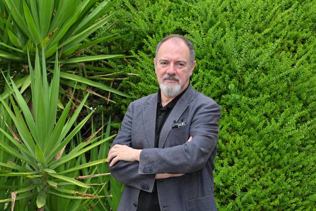 IPA88634689 - Rome: Rai Studios on Via Teulada. Photocall for the show *Misteri dimenticati*—*Blu notte* with Carlo Lucarelli. Pictured: Carlo Lucarelli Copyright: xMaurizioxD Avanzox xMaurizioxDxAvanzox IPA88634689