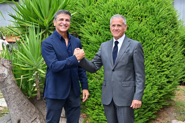 IPA88635701 - Rome: RAI Studios on Via Teulada. Photocall for the show *Il cacciatore di sogni*. Pictured: Stefano Buttafuoco, Roberto Ferrara  Copyright: xMaurizioxD Avanzox xMaurizioxDxAvanzox IPA88635701