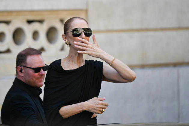 Celine Dion Leaves Her Hotel - Paris Celine Dion spend time with fans before her concert, at hotel Royal Monceau in Paris, France on September 23, 2026. Photo by Lionel Urman ABACAPRESS.COM Paris France  Copyright: xUrmanxLionel ABACAx