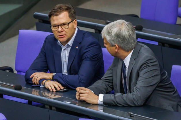 Bundestag: Carsten Schneider (SPD), Minister for the Environment, Climate Action, Nature Conservation, and Nuclear Safety, and Steffen Bilger, Federal Minister of Transportation, at the German Bundestag on September 25, 2026, in Berlin, Berlin, Berlin, Germany, Bundestag