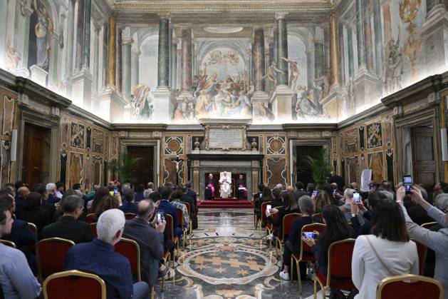 IPA89177604 - Italy, Rome, Vatican, October 1, 2026: Pope Leo XIV receives a delegation from the Hera Group in a private audience at the Vatican. Photograph by VATICAN MEDIA Catholic Press Photo Copyright: xVATICANxMEDIA xCatholicxPressxPhotox xx IPA89177604