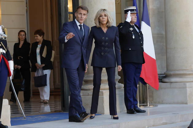 Javier Milei received at Elysee Palace - Paris France’s President Emmanuel Macron and his wife Brigitte is seen here receiving Argentina’s President Javier Milei and his sister Karina in Elysee Palace in Paris, France on October 1st, 2026. Photo by Henri Szwarc ABACAPRESS.COM Paris France Copyright: xSzwarcxHenri ABACAx