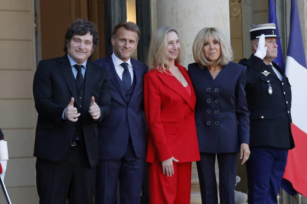 Javier Milei received at Elysee Palace - Paris France’s President Emmanuel Macron and his wife Brigitte is seen here receiving Argentina’s President Javier Milei and his sister Karina in Elysee Palace in Paris, France on October 1st, 2026. Photo by Henri Szwarc ABACAPRESS.COM Paris France Copyright: xSzwarcxHenri ABACAx