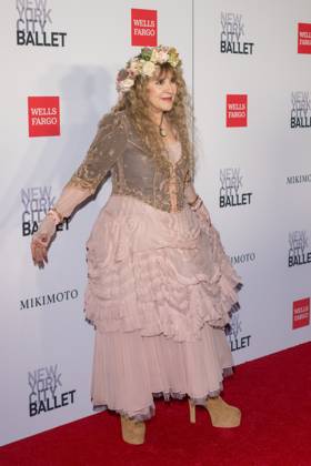 October 1, 2026, New York, New York, United States: Stevie Nicks attends.The New York City Ballet 2026 Fall Gala at David H. Koch Theater, Lincoln Center on October 01, 2026 in New York City. New York United States - ZUMAs197 20261001_aaa_s197_913 Copyright: xRonxAdarx