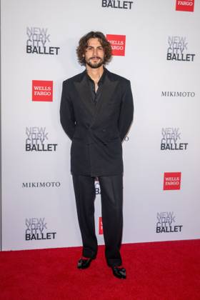 October 1, 2026, New York, New York, United States: Christian Cowan attends.The New York City Ballet 2026 Fall Gala at David H. Koch Theater, Lincoln Center on October 01, 2026 in New York City. New York United States - ZUMAs197 20261001_aaa_s197_914 Copyright: xRonxAdarx