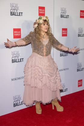 October 1, 2026, New York, New York, United States: Stevie Nicks attends.The New York City Ballet 2026 Fall Gala at David H. Koch Theater, Lincoln Center on October 01, 2026 in New York City. New York United States - ZUMAs197 20261001_aaa_s197_894 Copyright: xRonxAdarx