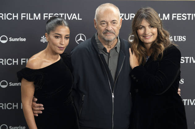 Leila Bekhti, Jean-Pierre Jeunet, and Valerie Perrin at the premiere of the film *Violette Violette* or *Fresh Water for the Flowers* at the 22nd Zurich Film Festival at the Corso Zurich, October 1, 2026 Foto:xA.xRaemyx xFuturexImagex violette_6010